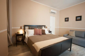6th Land - Rent Rooms Affittacamere, La Spezia